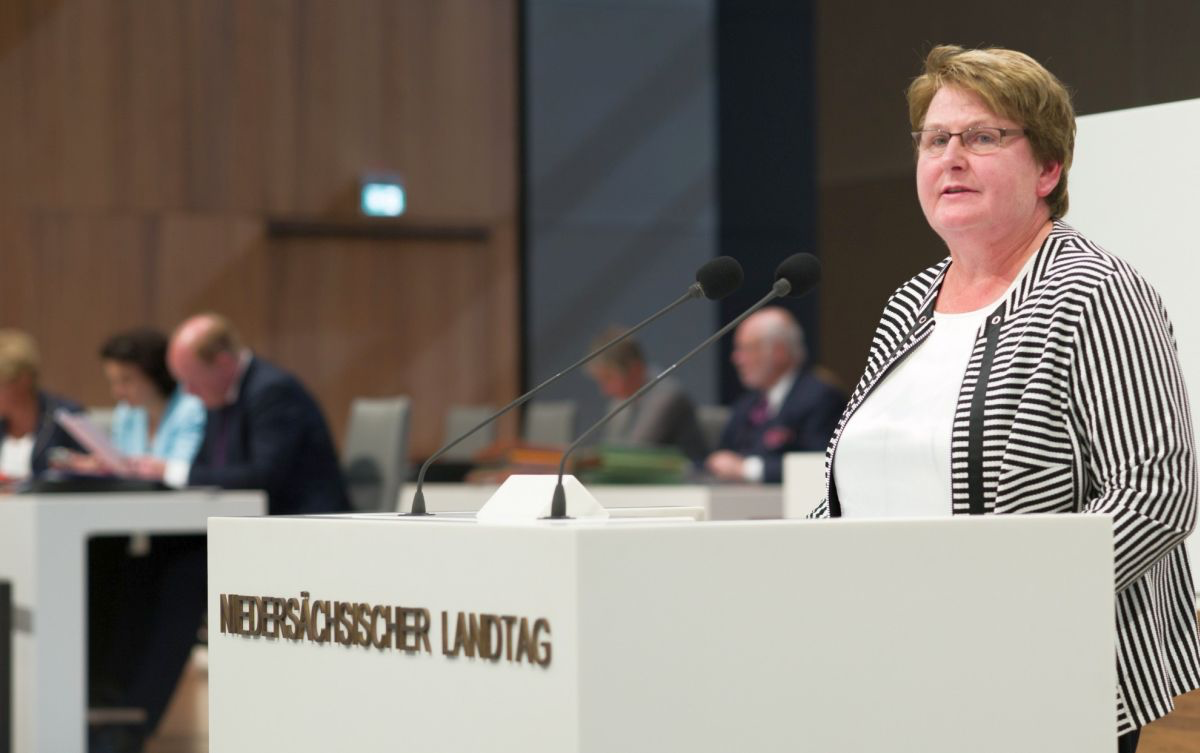 „Es ist ein tiefschwarzer Morgen“ – Es ist Krieg in Europa und dieser Angriffskrieg ist ein Angriff auf unser Völkerrecht