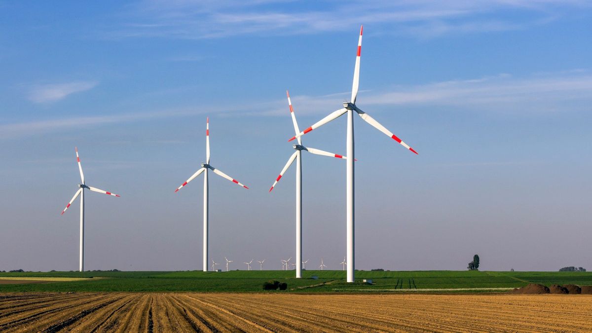 Windenergie-Neuplanung der Region genehmigt – Neuer Regionalplan tritt in Kraft
